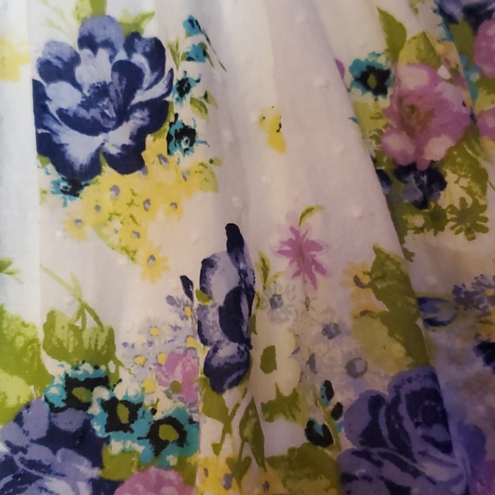 Dress - Picture 2 of 4